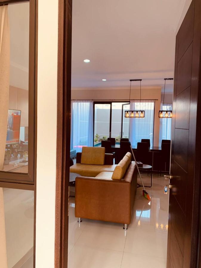 Platinum Setrasari Guest House 5Br Private Pool Bandung Exterior foto